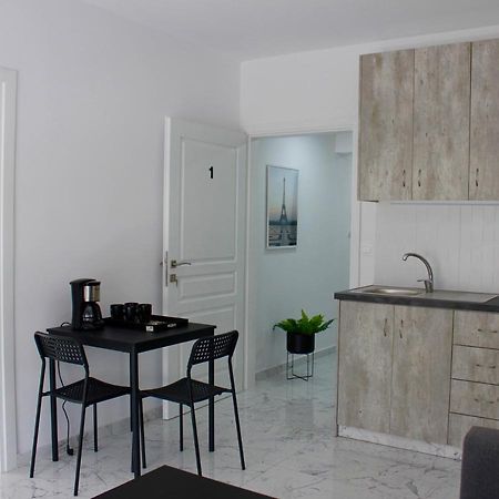 Amalia Residences Nikosia Bagian luar foto