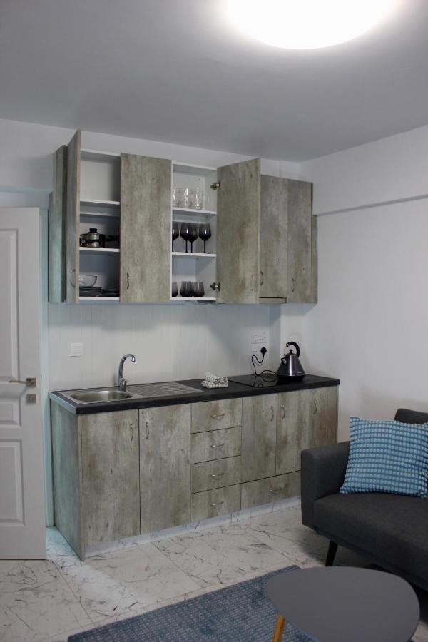 Amalia Residences Nikosia Bagian luar foto