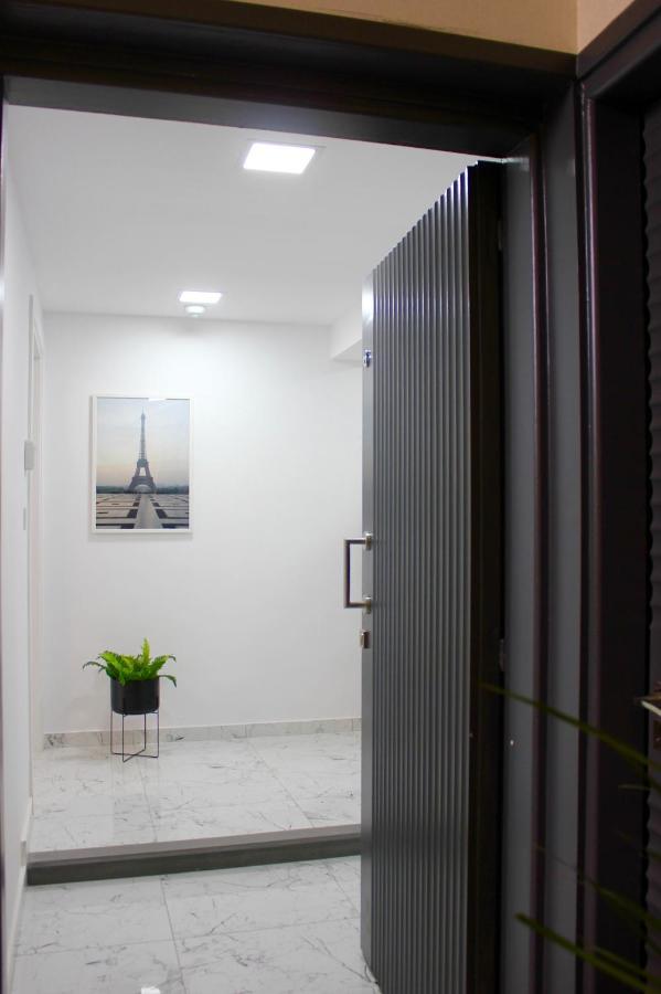Amalia Residences Nikosia Bagian luar foto