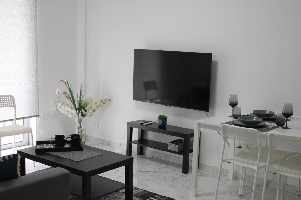 Amalia Residences Nikosia Bagian luar foto